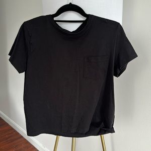 Everlane, 100% organic cotton black tee, medium